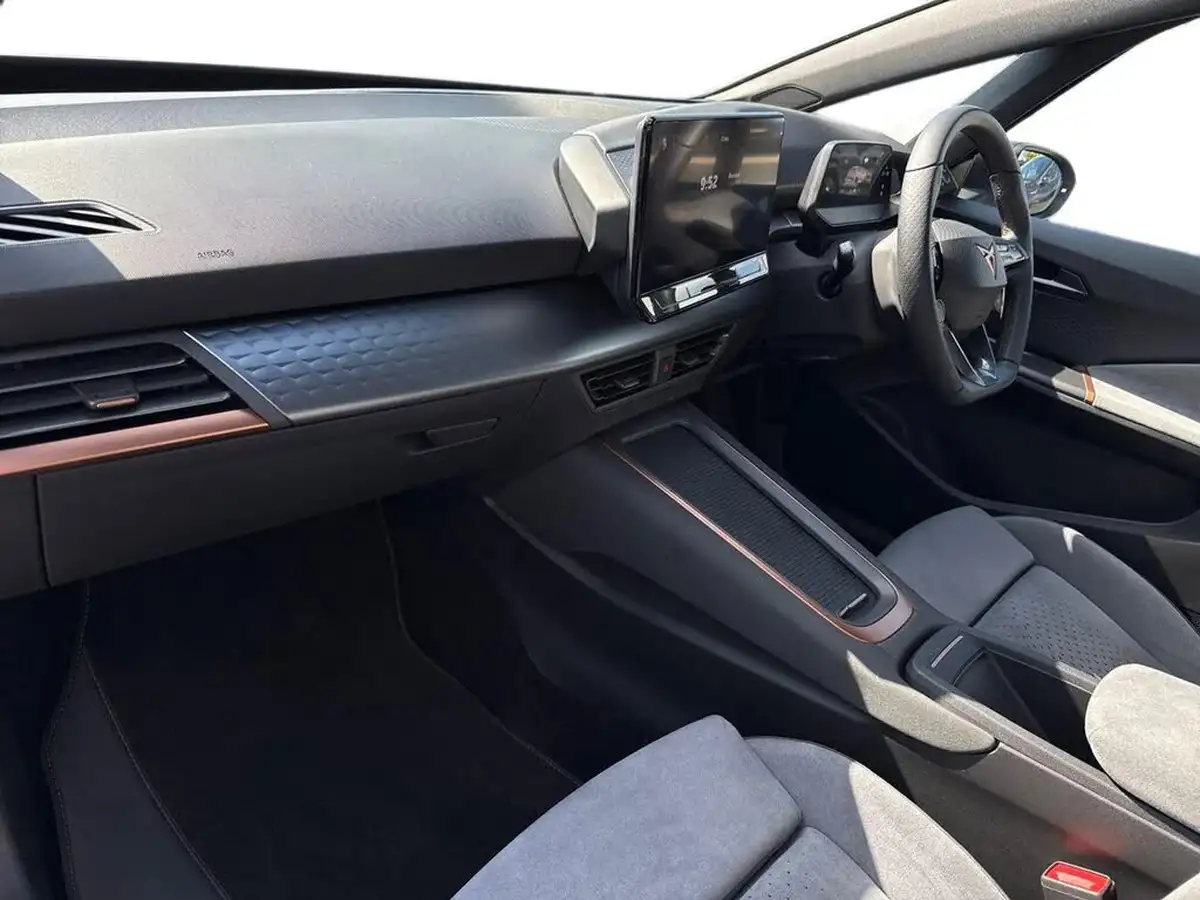 2024-cupra-born-e-v3-230ps-77kwh-e-boost-big-8