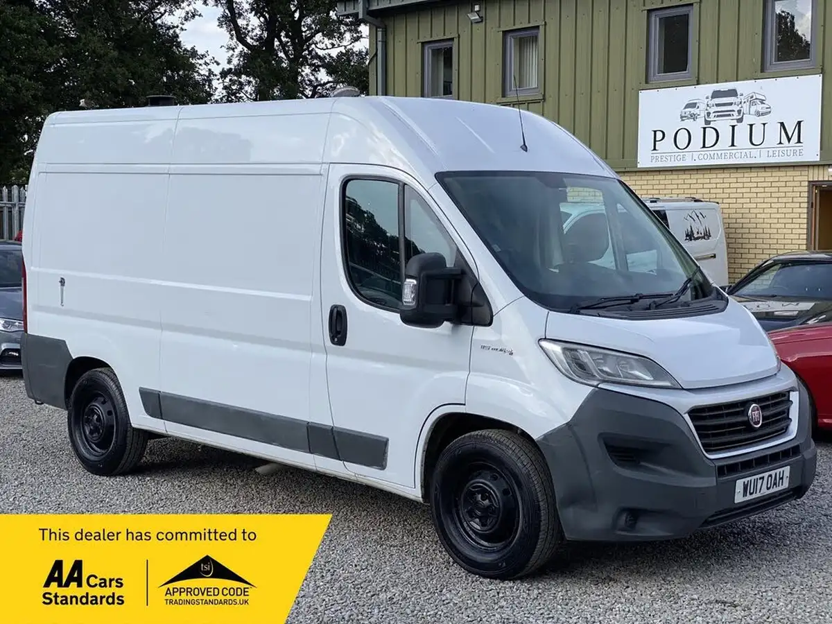 2017-fiat-ducato-20td-35-lh2-panel-big-0