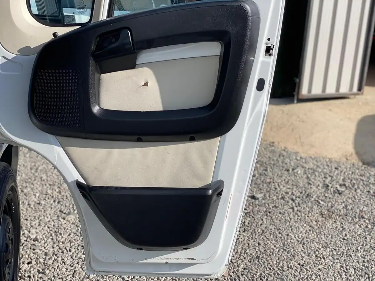 2017-fiat-ducato-20td-35-lh2-panel-big-52