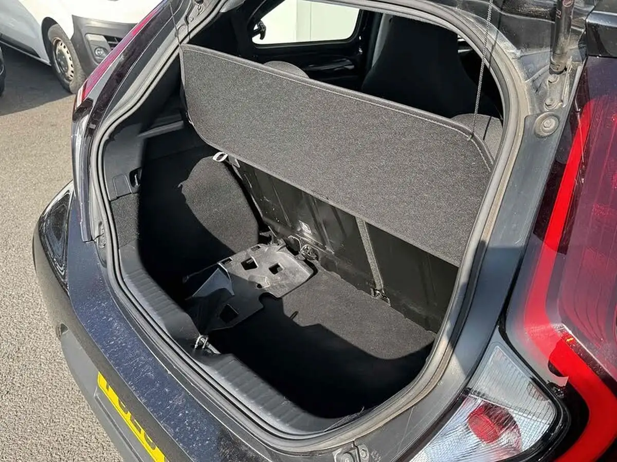 2023-toyota-aygo-x-10-vvt-i-pure-big-18