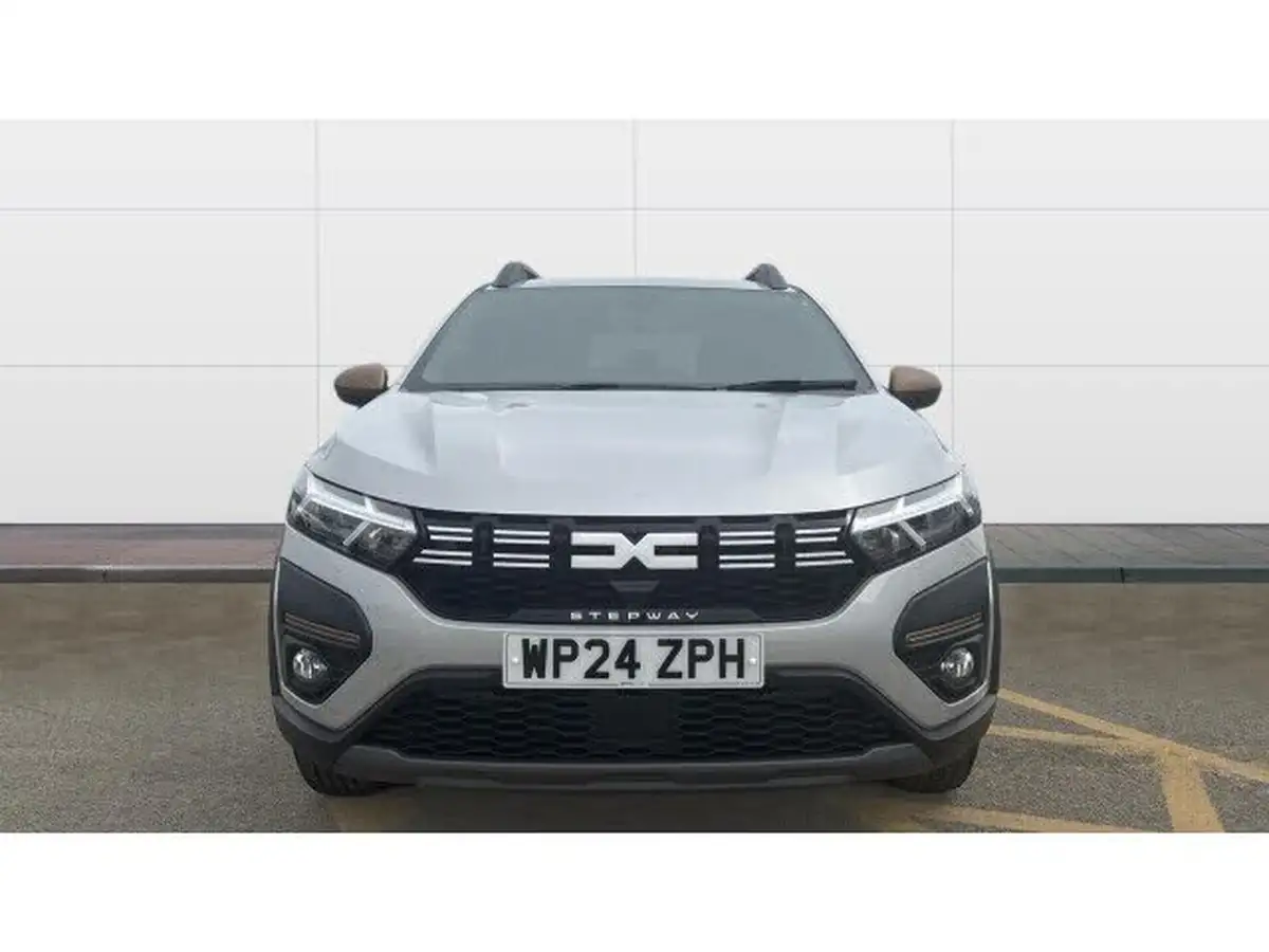 2024-dacia-sandero-stepway-10-tce-extreme-90bhp-big-2