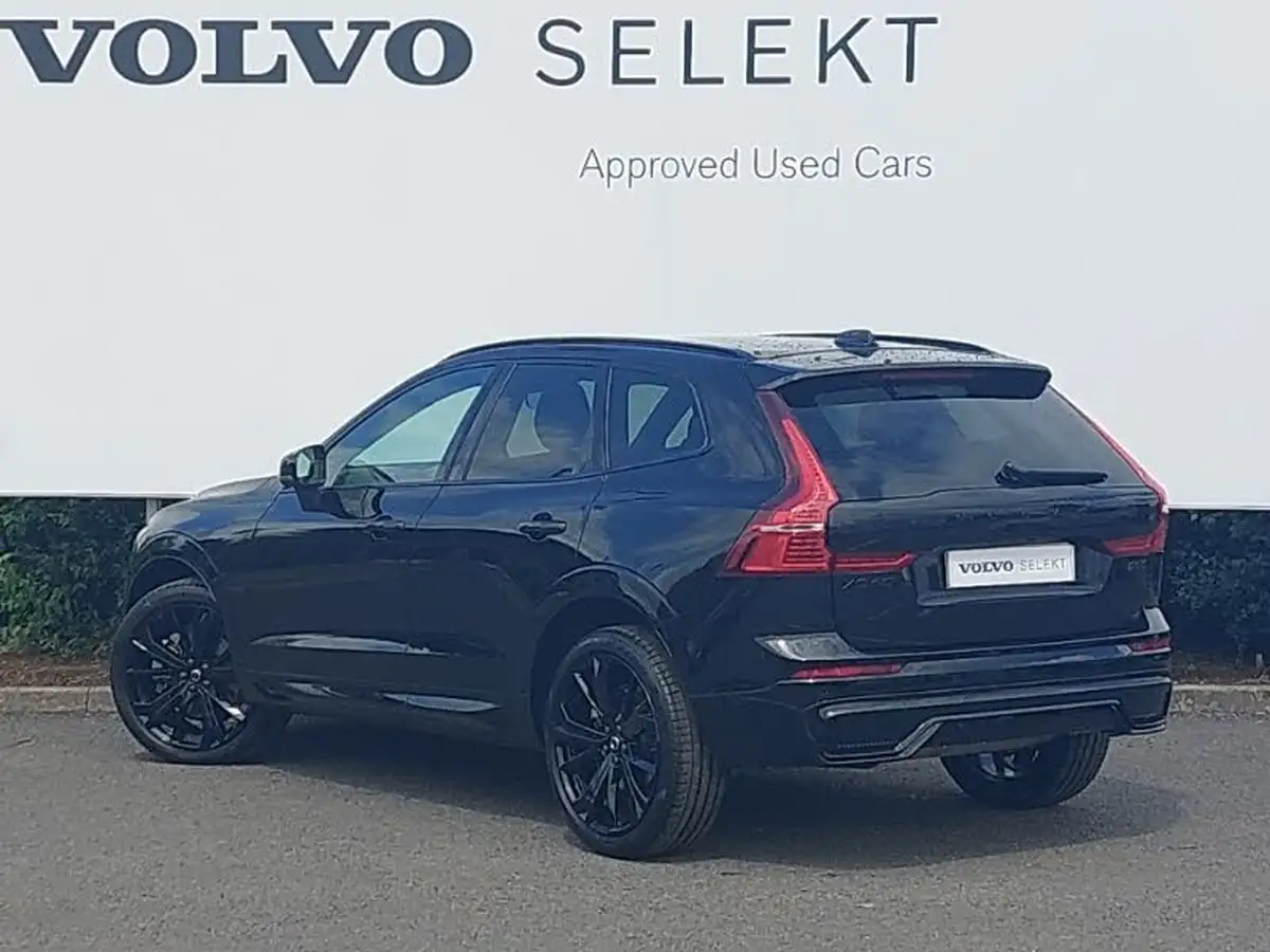2024-volvo-xc60-20-b5-plus-black-edition-big-1