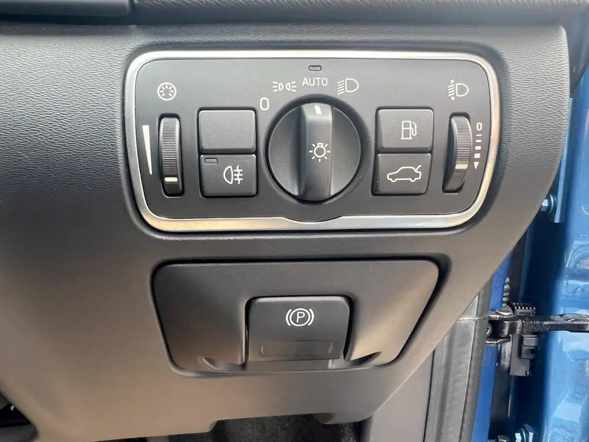 2016-volvo-v60-20td-d4-se-geartronic-big-29