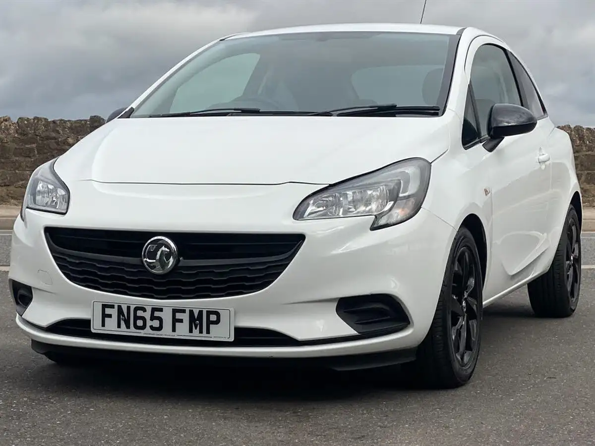 2015-vauxhall-corsa-10-sting-r-ss-big-11