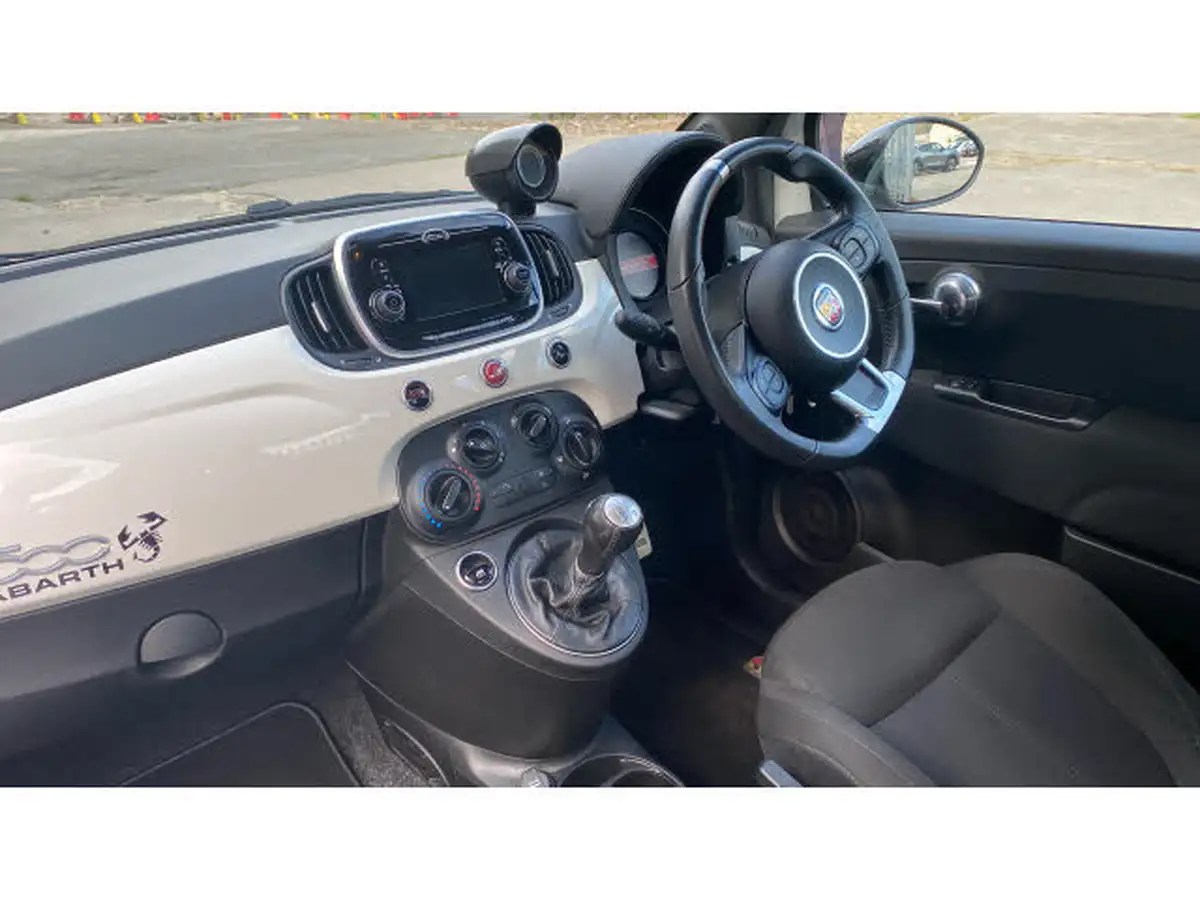 2018-abarth-595-14-tjet-big-8