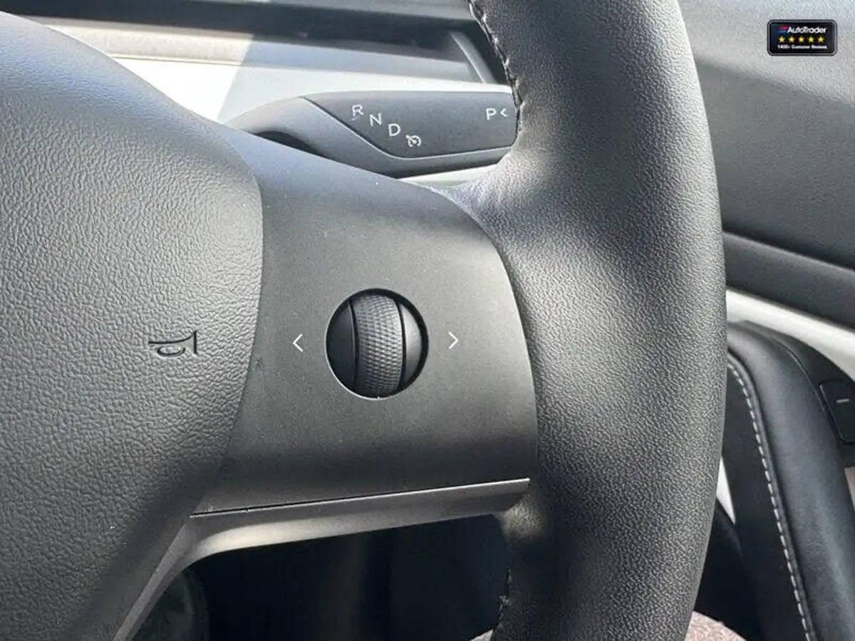 2020-tesla-model-3-e-performance-big-12
