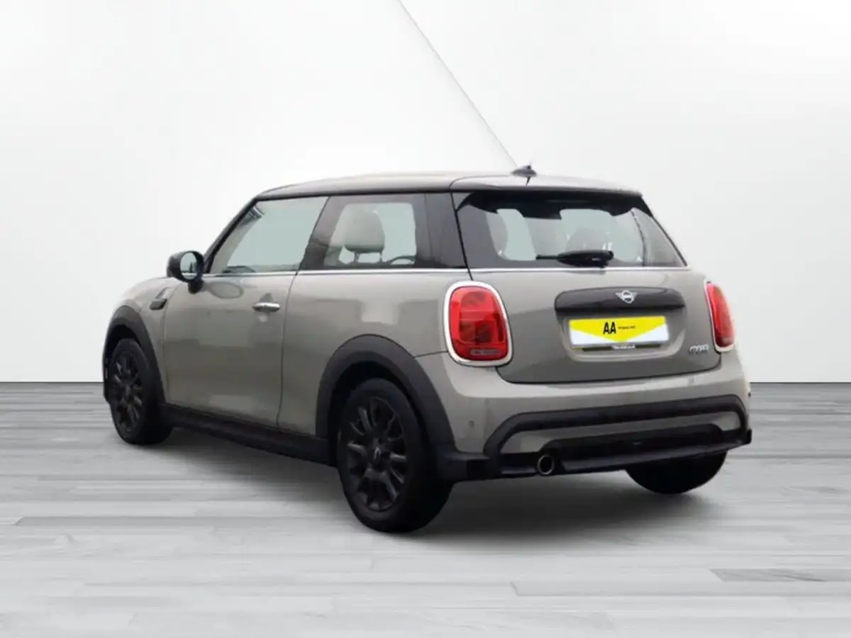 2022-mini-cooper-15-cooper-classic-hatchback-3d-big-3