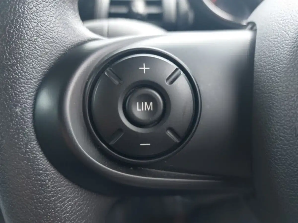 2019-mini-cooper-15-cooper-classic-hatchback-5d-auto-big-18