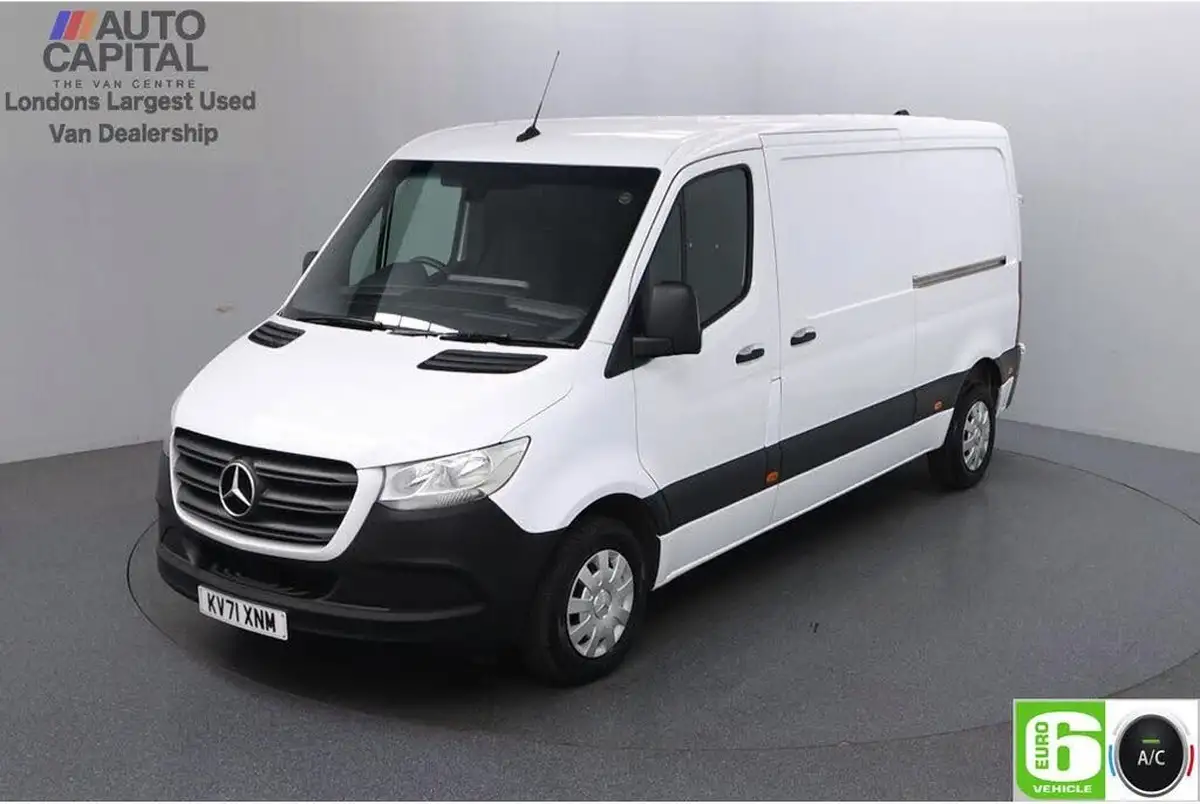2021-mercedes-benz-sprinter-big-0