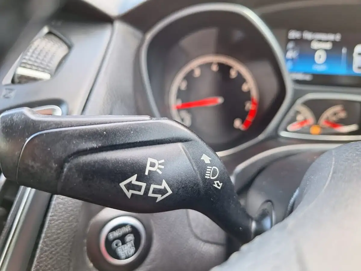 2015-ford-focus-20-st3-t-hatchback-big-40