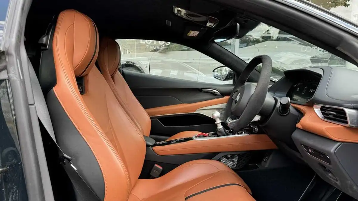 2023-lotus-emira-35-first-edition-v6-big-8