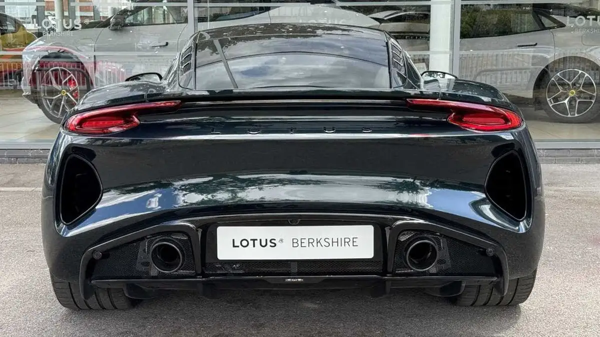 2023-lotus-emira-35-first-edition-v6-big-32
