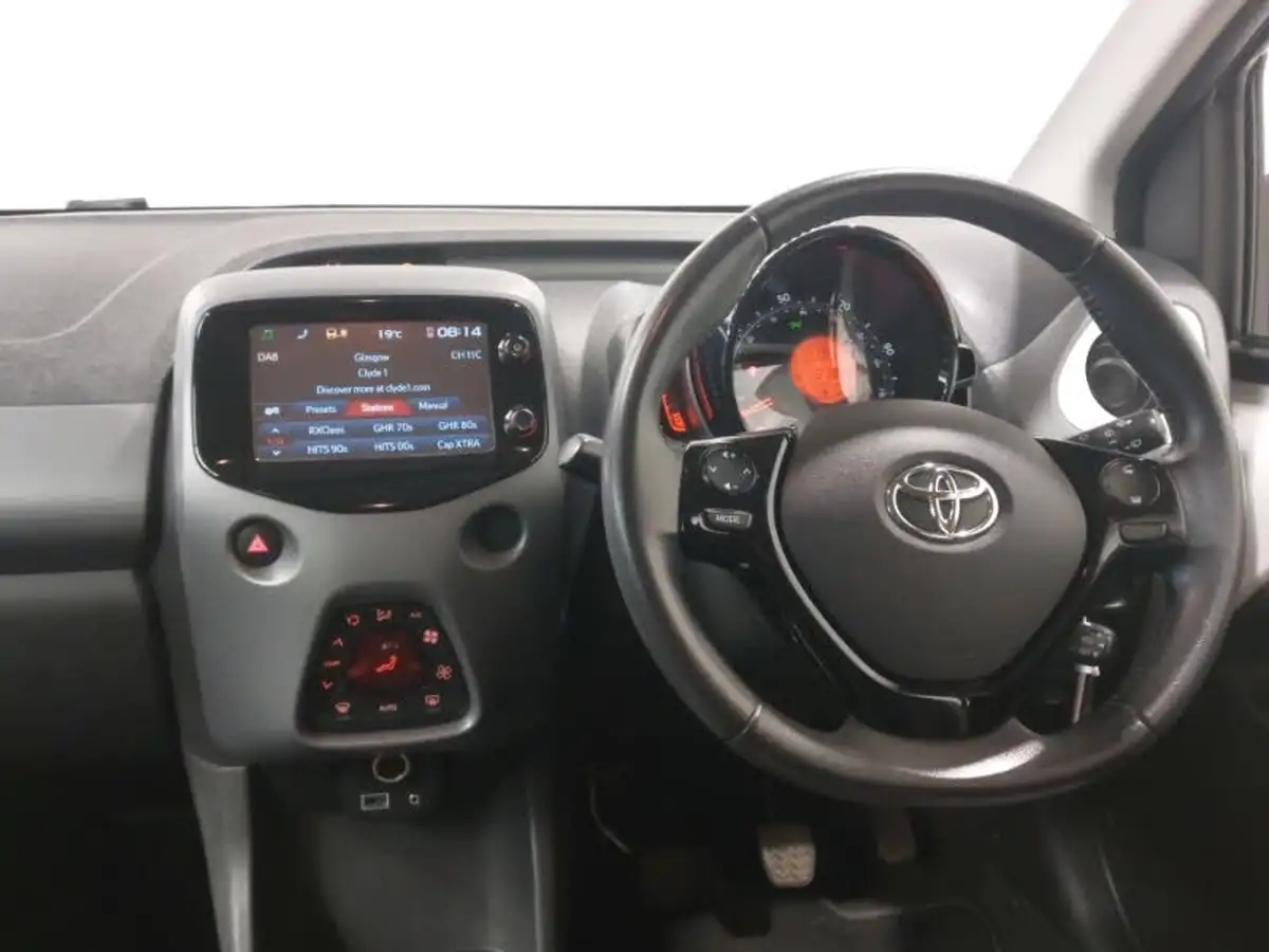 2018-toyota-aygo-10-vvt-i-x-press-71bhp-big-6