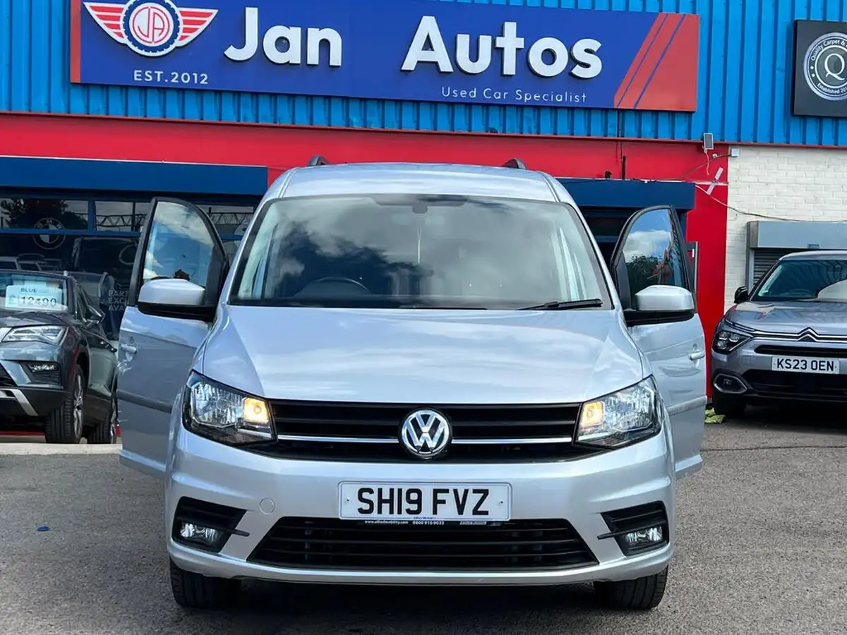2018-volkswagen-caddy-maxi-life-14-tsi-c20-dsg-big-7