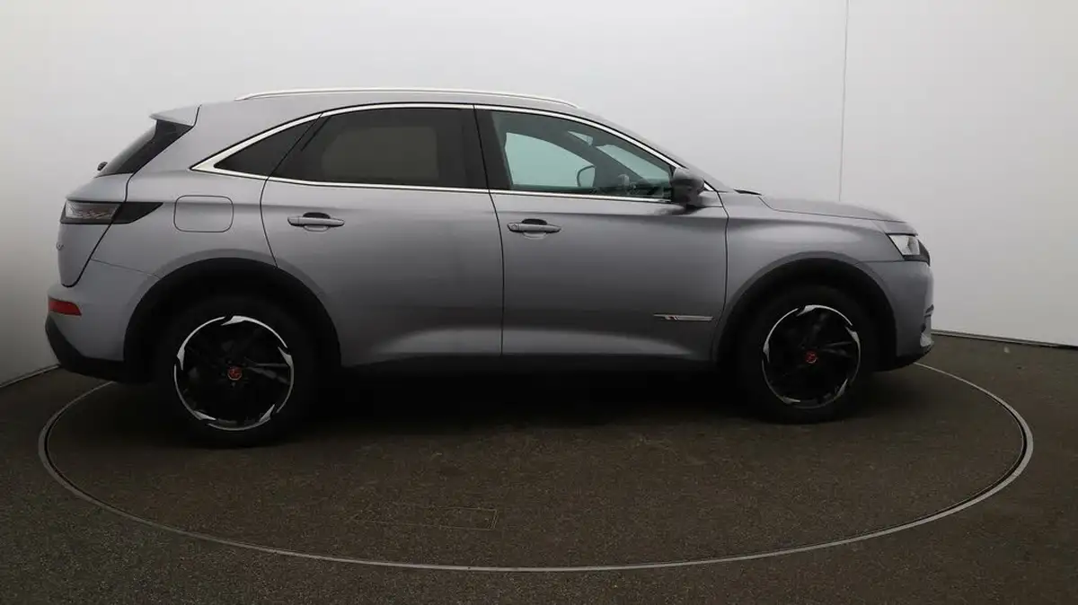 2019-ds-ds-7-crossback-20bluehdi-performance-line-big-8