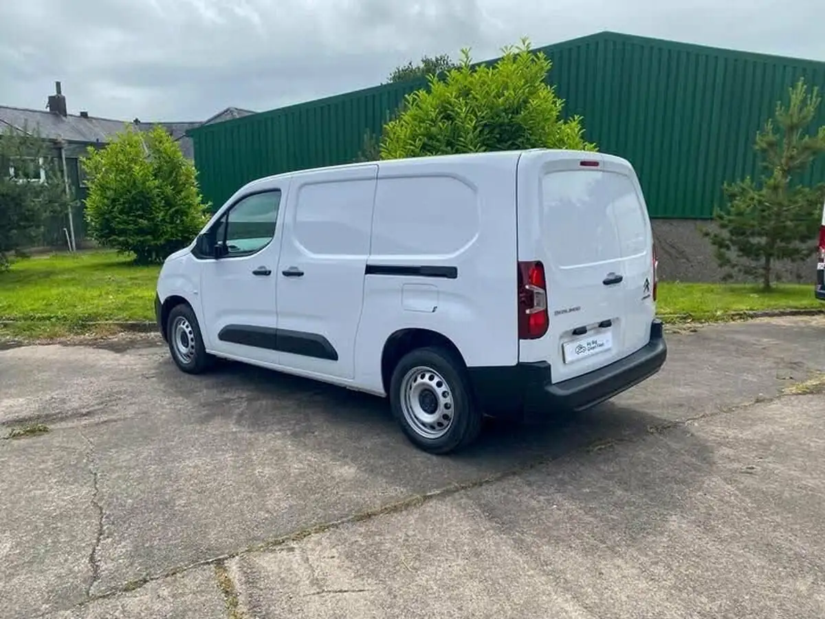 2024-citroen-berlingo-15-bluehdi-950-enterprise-edition-100pseu6d-big-2