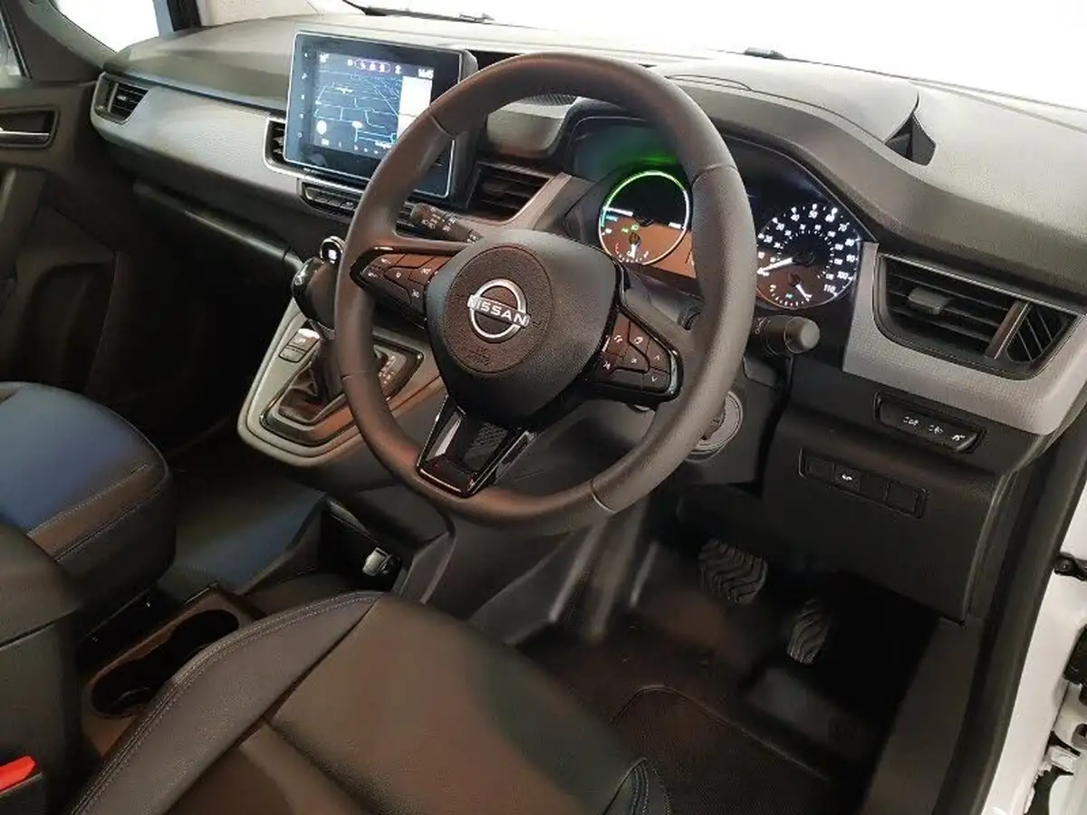 2023-nissan-townstar-e-45kwh-l1-tekna-big-2