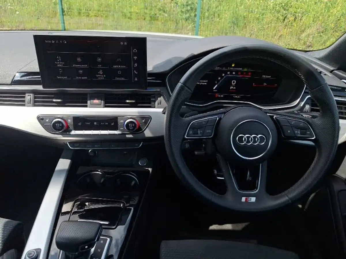 2022-audi-a5-20-40-tfsi-s-line-coupe-2d-big-2