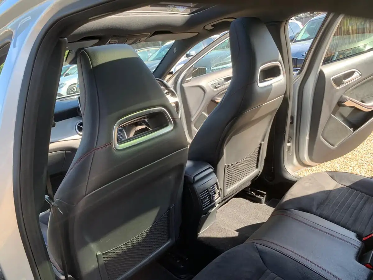 2015-mercedes-benz-gla-class-21cdi-amg-line-168bhp-premium-plus-4matic-big-41