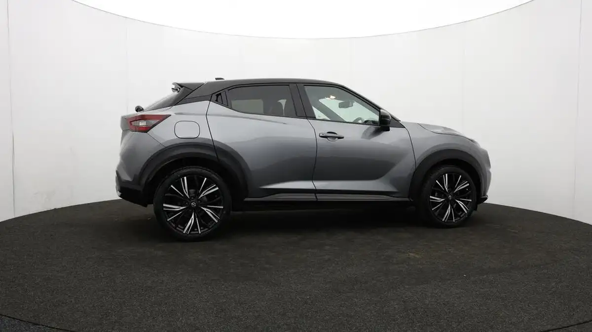 2022-nissan-juke-10-dig-t-tekna-big-40