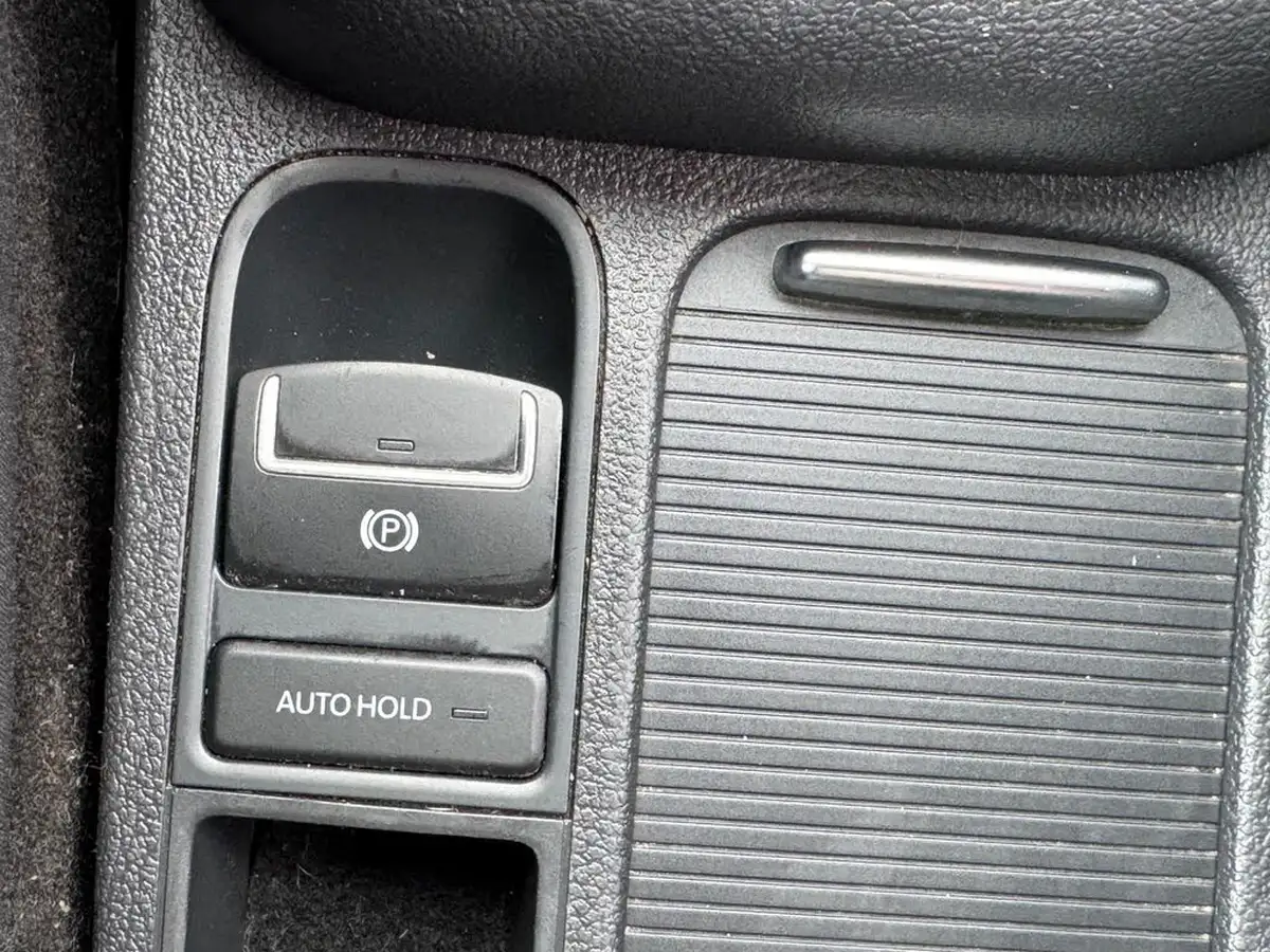 2013-volkswagen-tiguan-20tdi-match-140ps-4wd-dsg-big-44