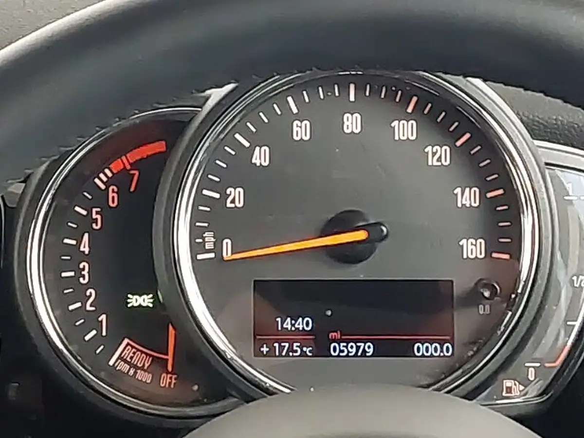 2022-mini-cooper-15-cooper-classic-hatchback-5d-big-8