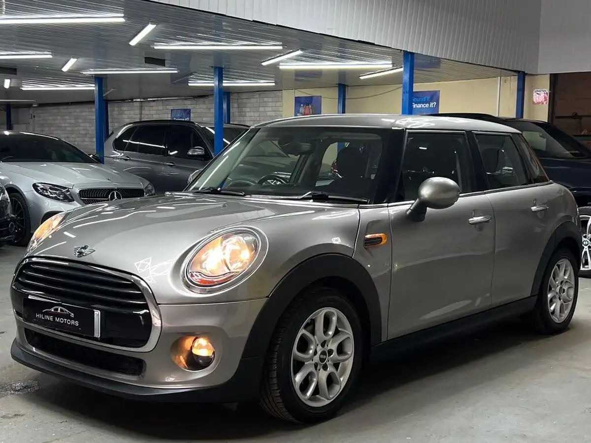 2017-mini-cooper-15-cooper-ss-hatchback-5d-big-2