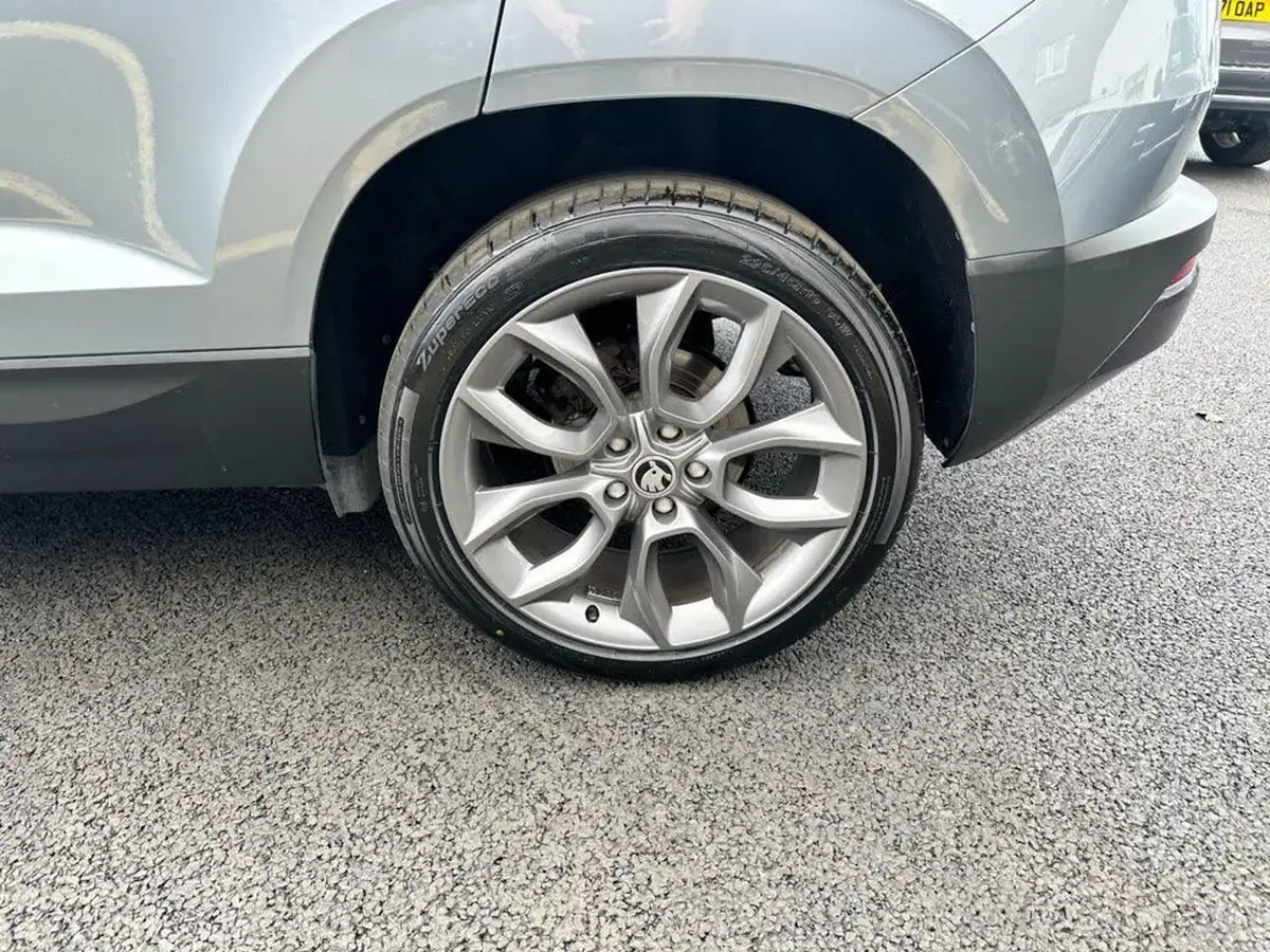 2020-skoda-karoq-15-tsi-se-l-dsg-big-11