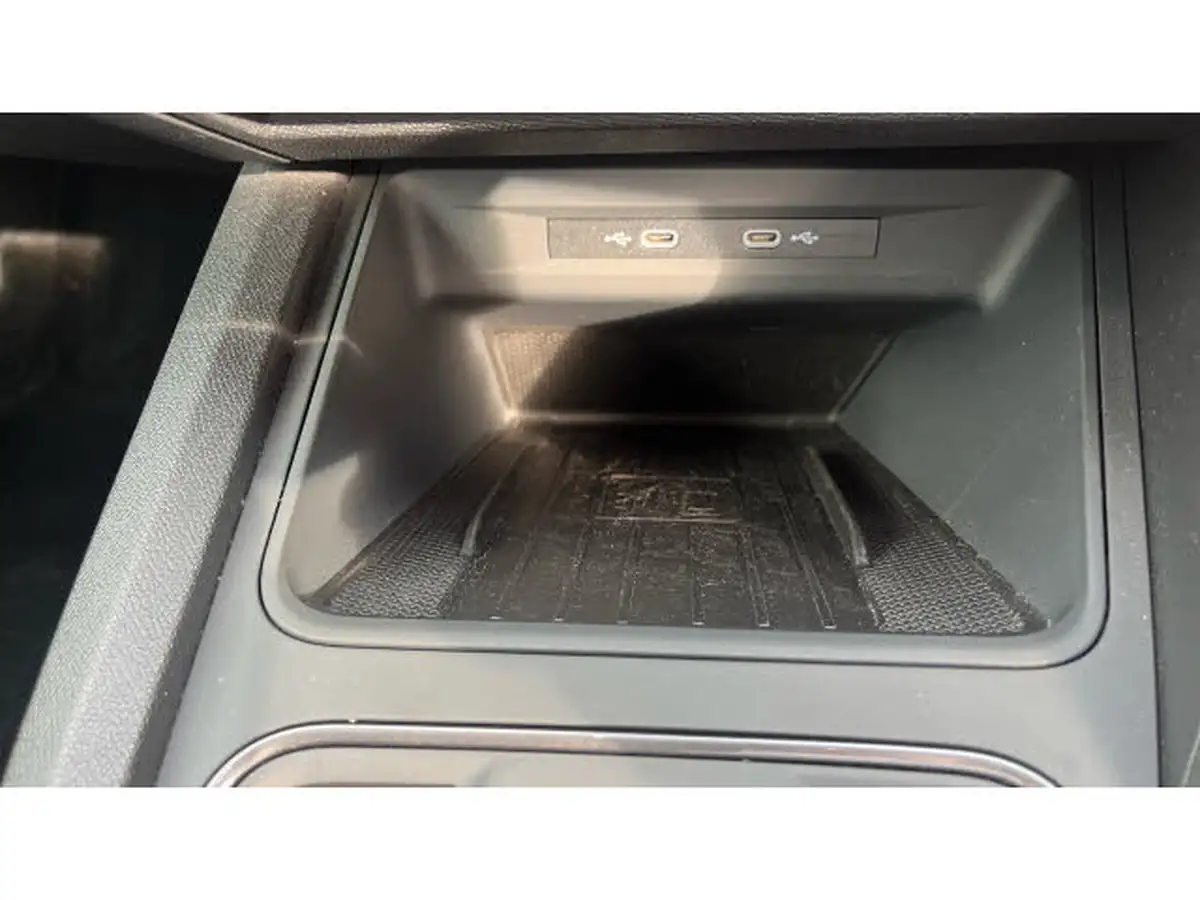 2022-cupra-formentor-15-tsi-v1-dsg-big-40