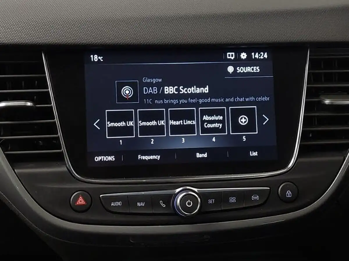 2022-vauxhall-crossland-12-ultimate-130ps-big-9