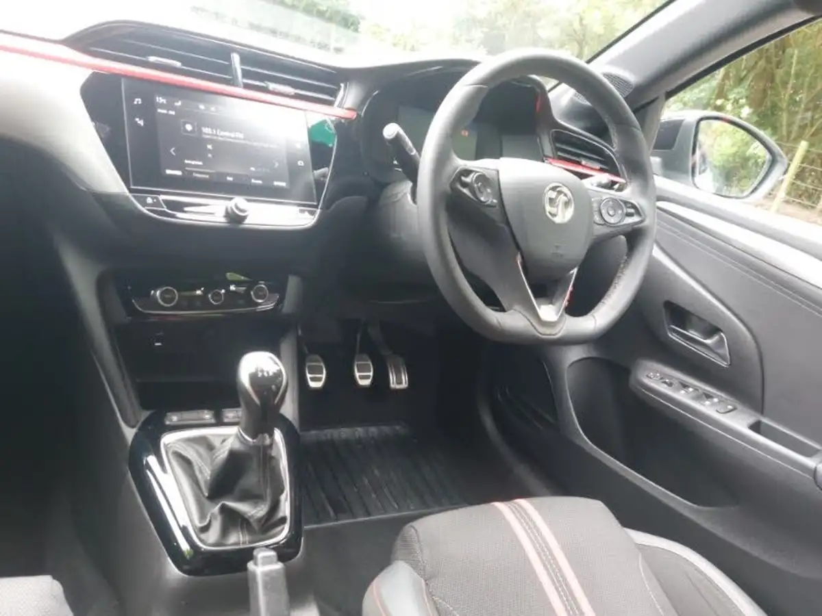 2023-vauxhall-corsa-12i-gs-big-10