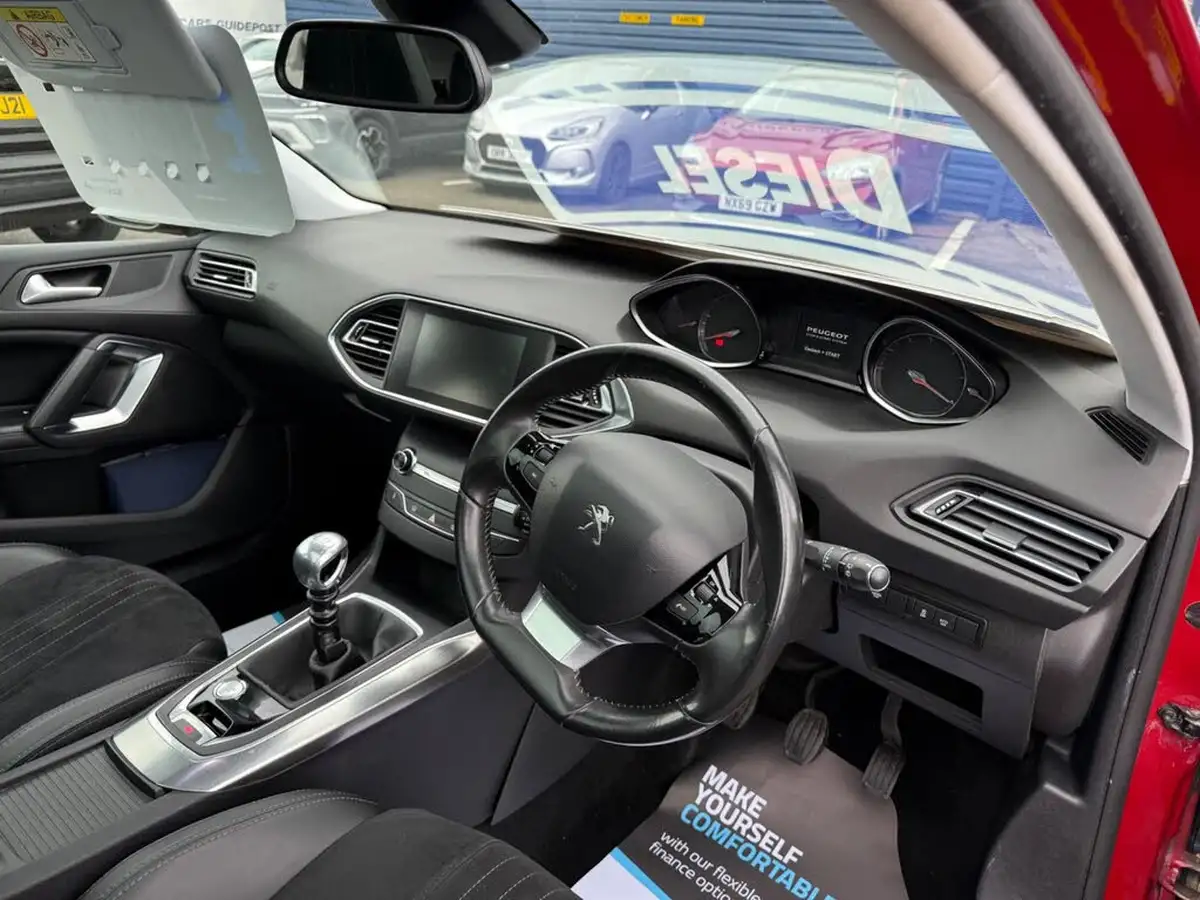 2014-peugeot-308-16td-feline-big-18