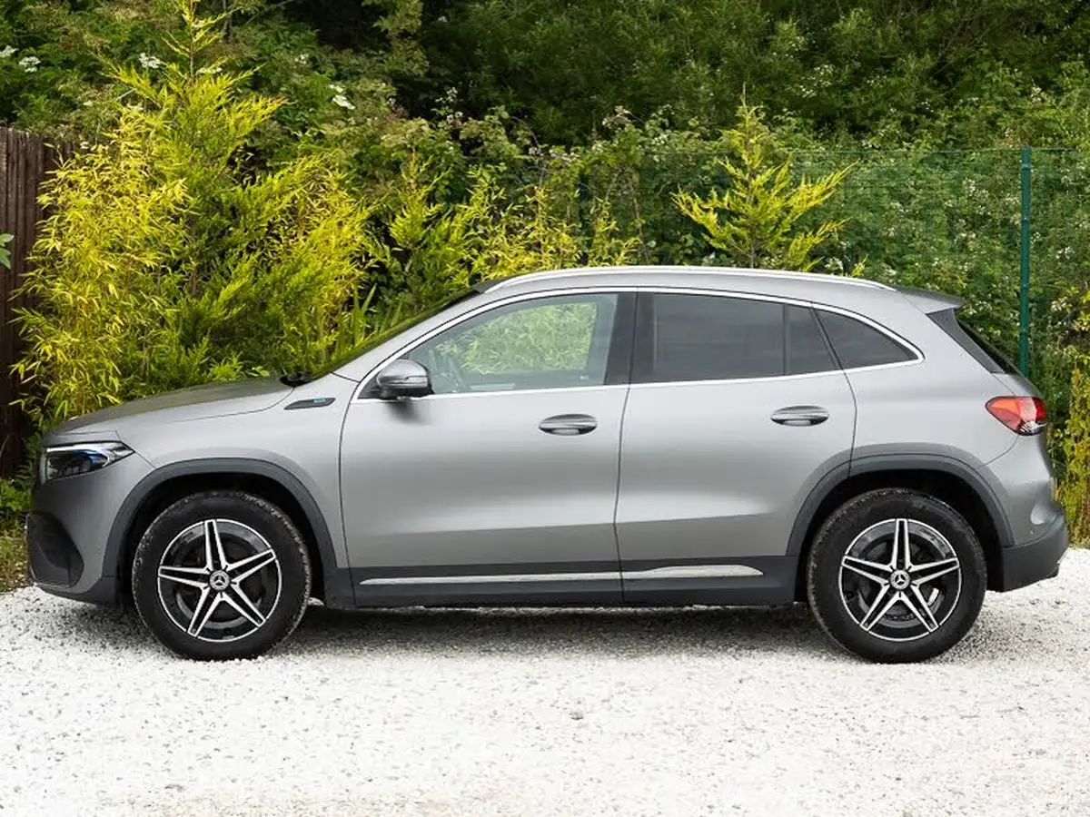 2021-mercedes-benz-eqa-e-eqa-250-amg-line-big-3