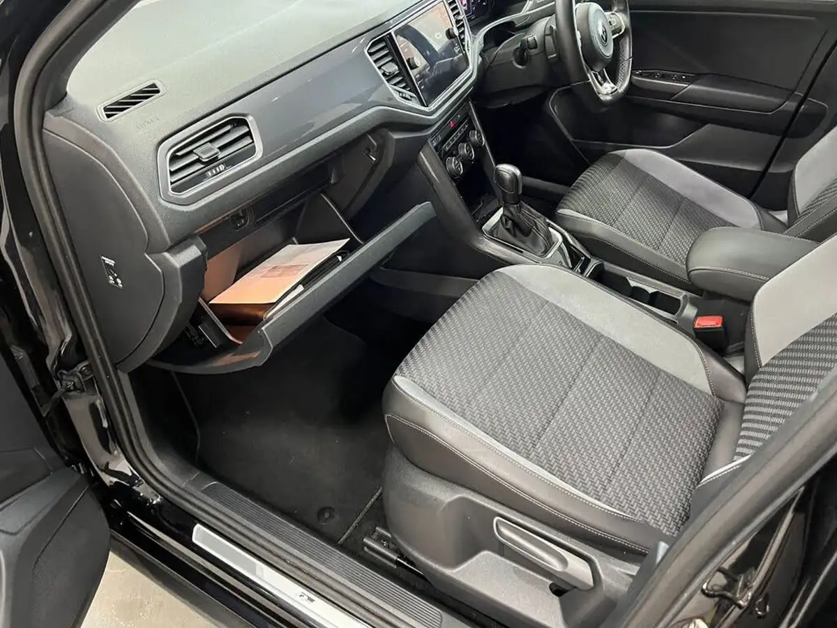 2020-volkswagen-t-roc-15-tsi-r-line-hatchback-5d-dsg-big-53