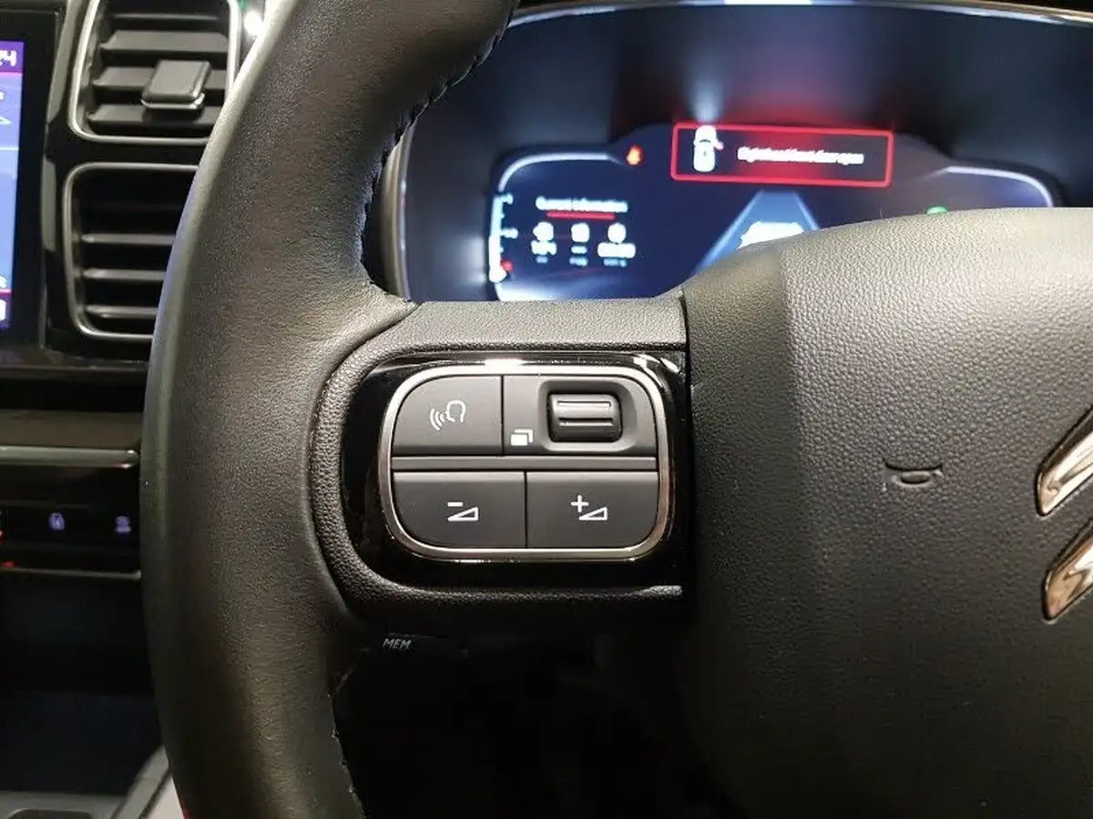2019-citroen-c5-aircross-12-puretech-flair-big-14