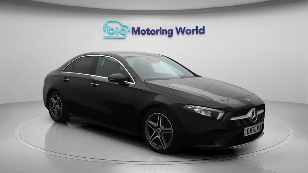 2020-mercedes-benz-a-class-20d-a200d-amg-line-premium-saloon-4d-big-1