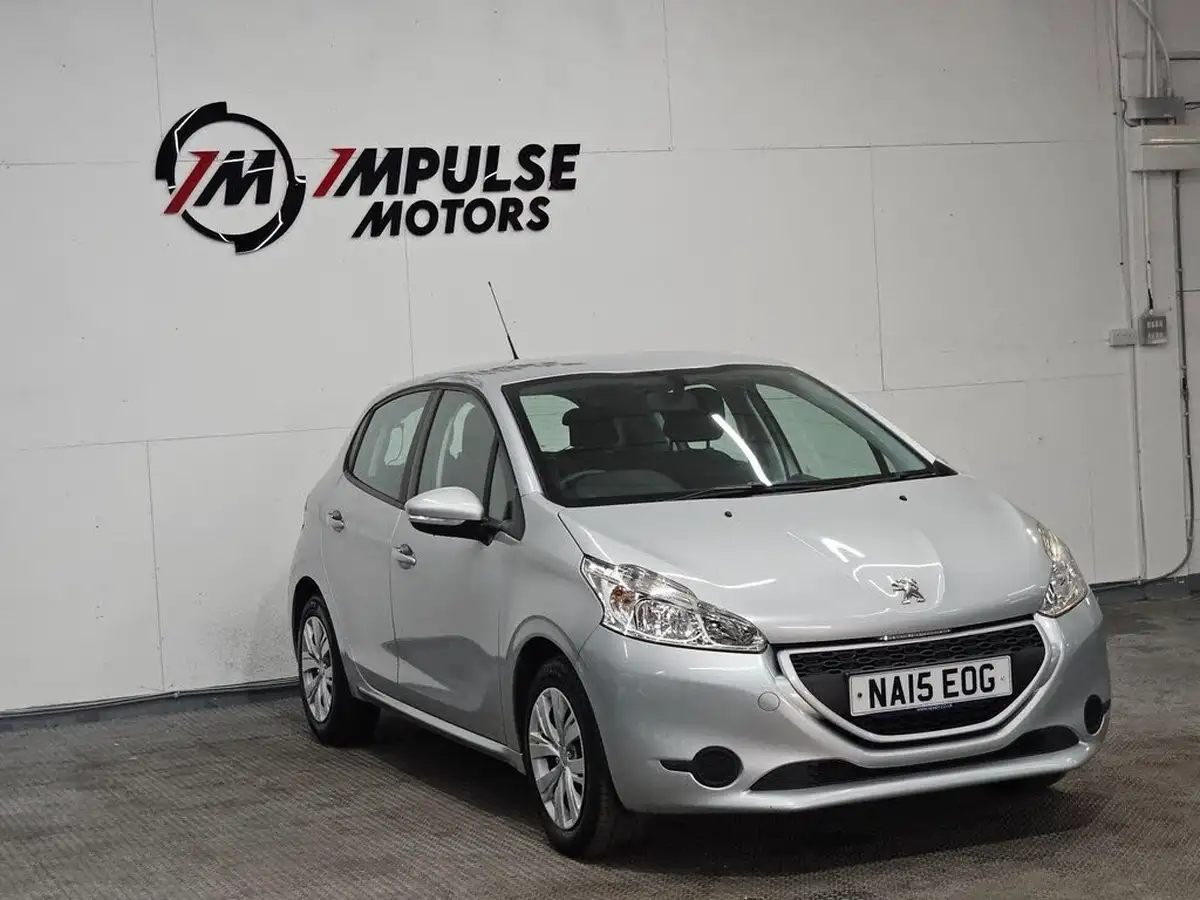 2015-peugeot-208-10-access-5d-big-3