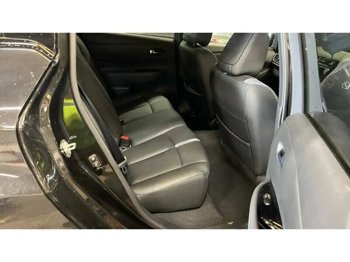 2022-nissan-leaf-e-tekna-39kwh-big-10