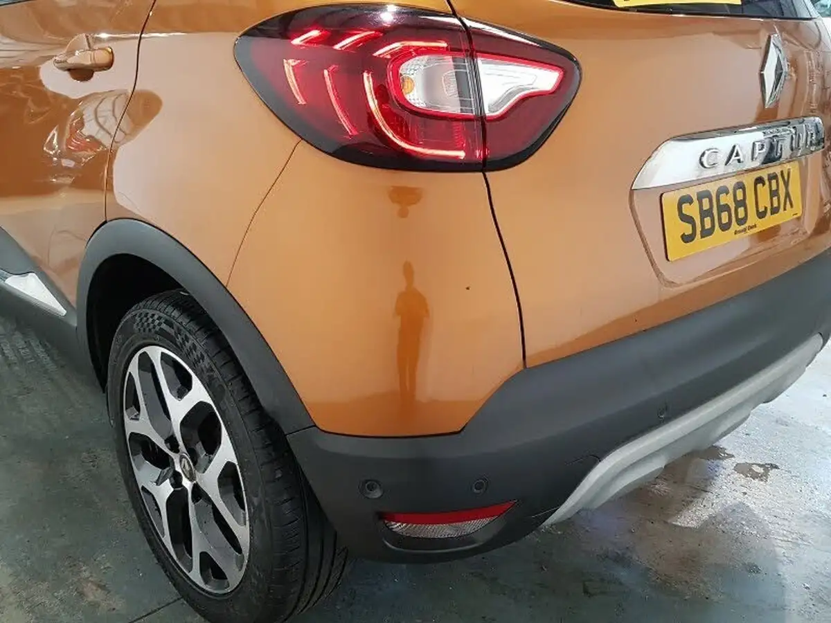 2018-renault-captur-09-tce-gt-line-big-17