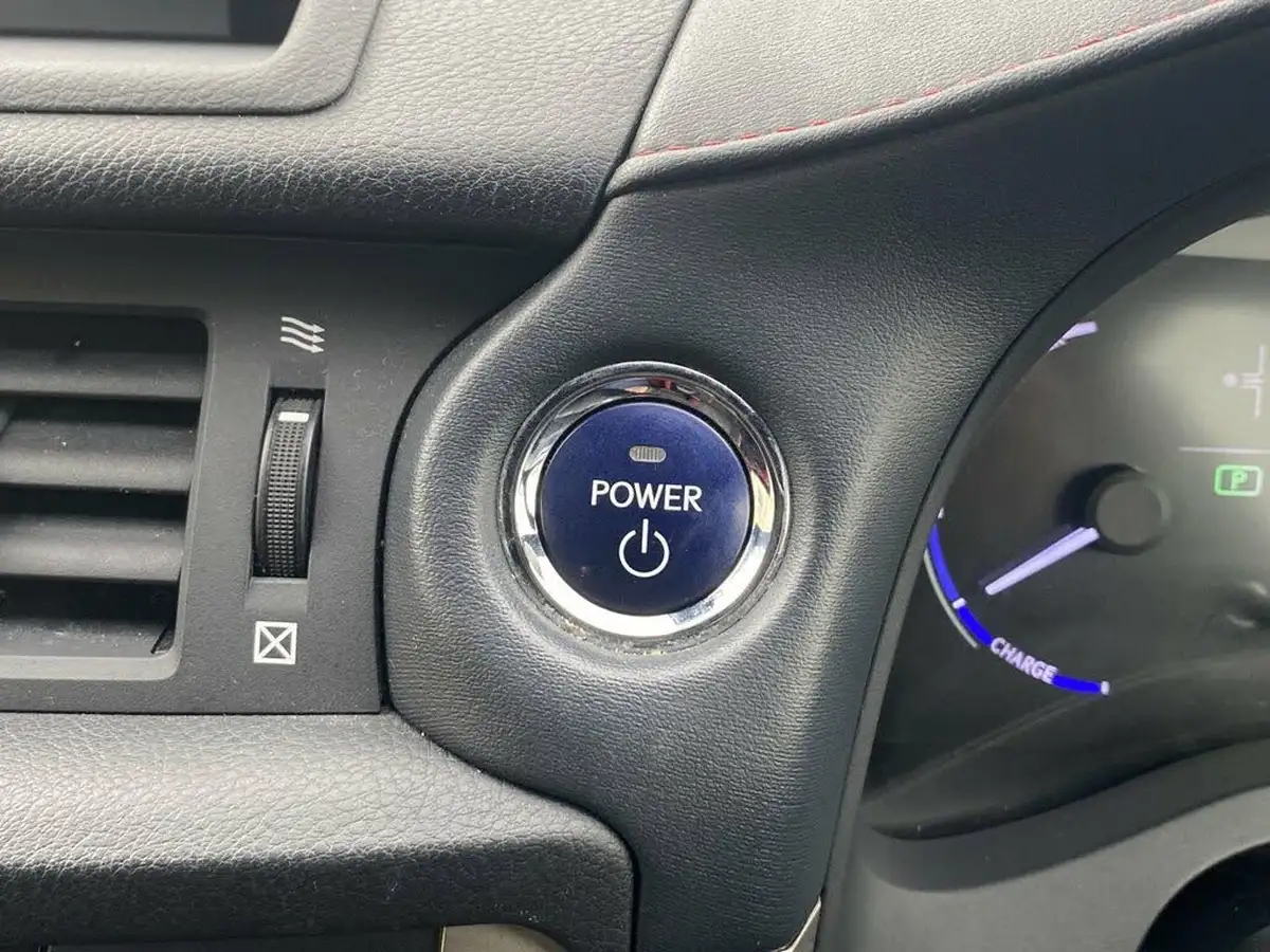 2018-lexus-ct-200h-18-f-sport-big-51