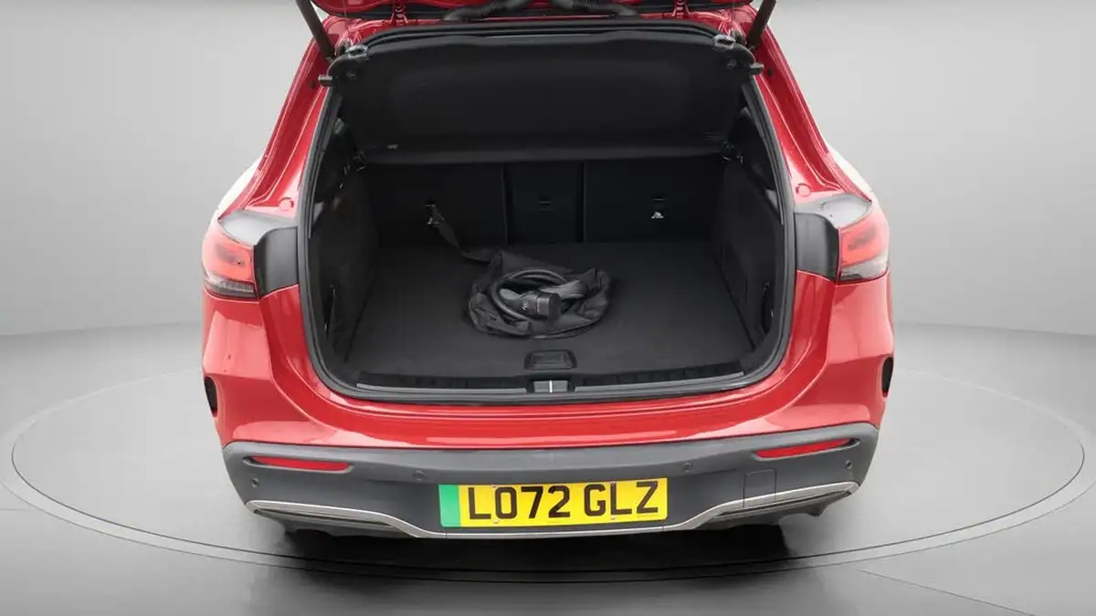 2023-mercedes-benz-eqa-e-eqa-300-amg-line-big-17
