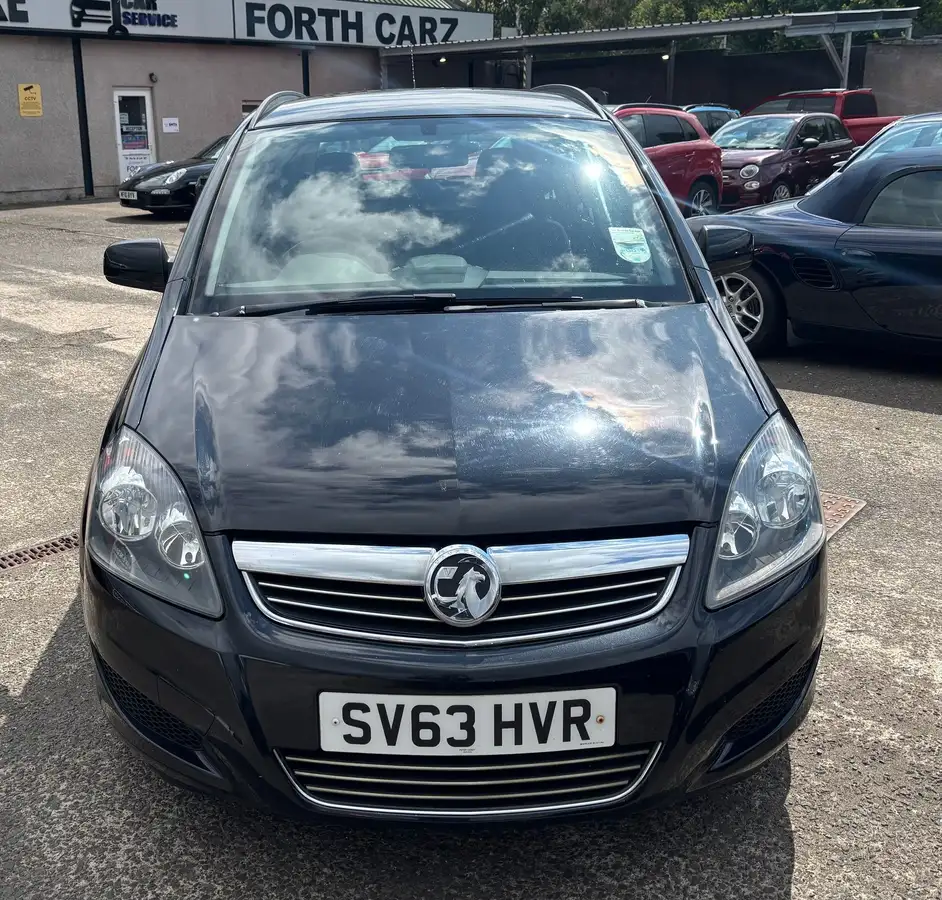 2013-vauxhall-zafira-16-exclusiv-big-6