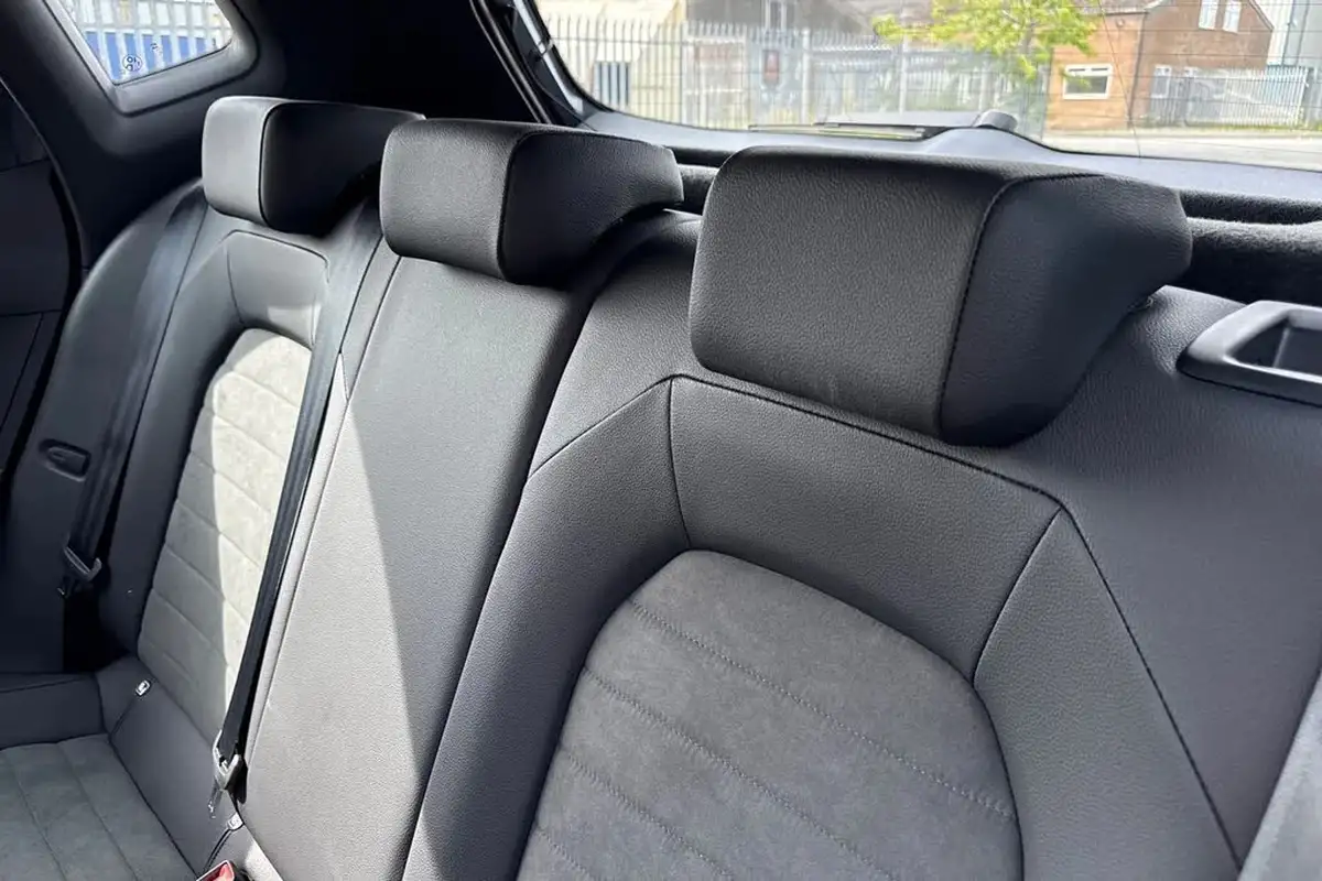 2025-seat-arona-10-tsi-xperience-lux-dsg-big-17