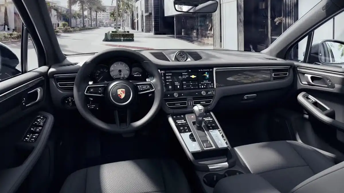 2025-porsche-macan-29-v6-s-big-4