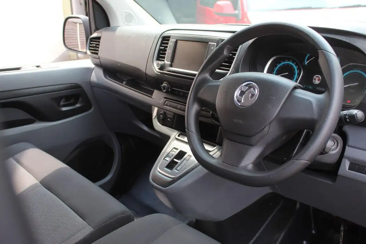2021-vauxhall-vivaro-life-e-edition-l-big-22