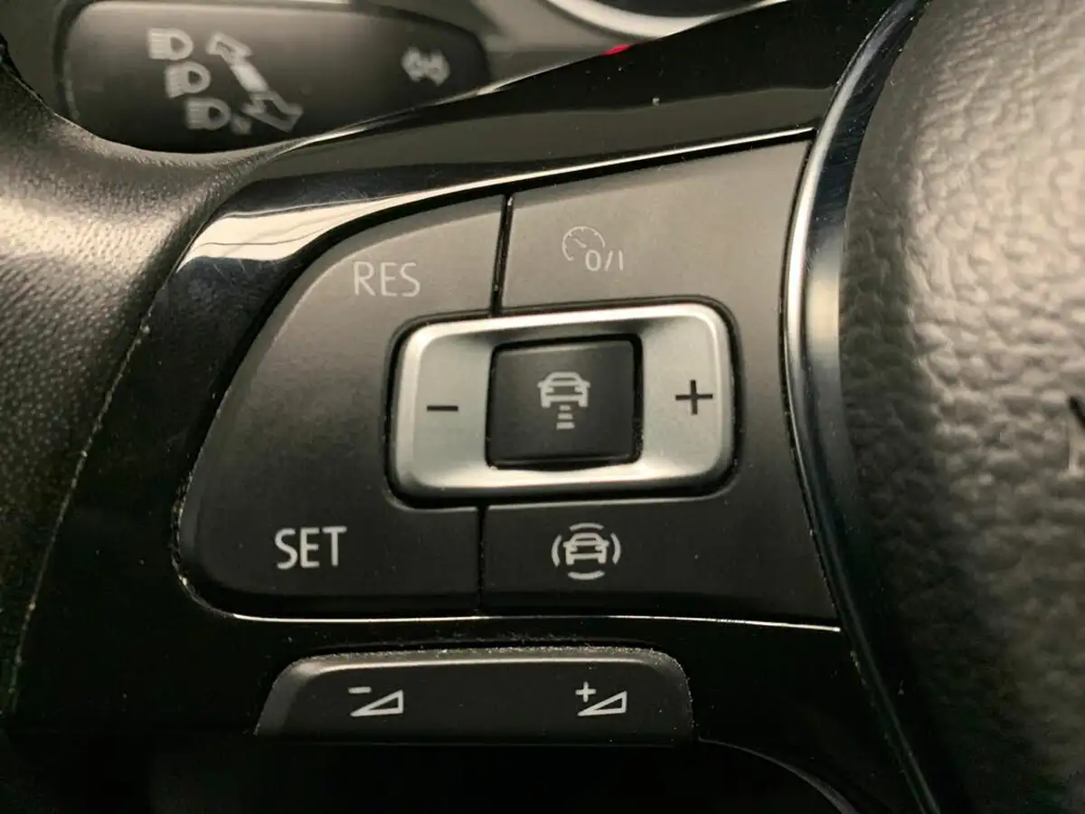 2018-volkswagen-tiguan-allspace-20tdi-se-nav-150ps-ss-big-26