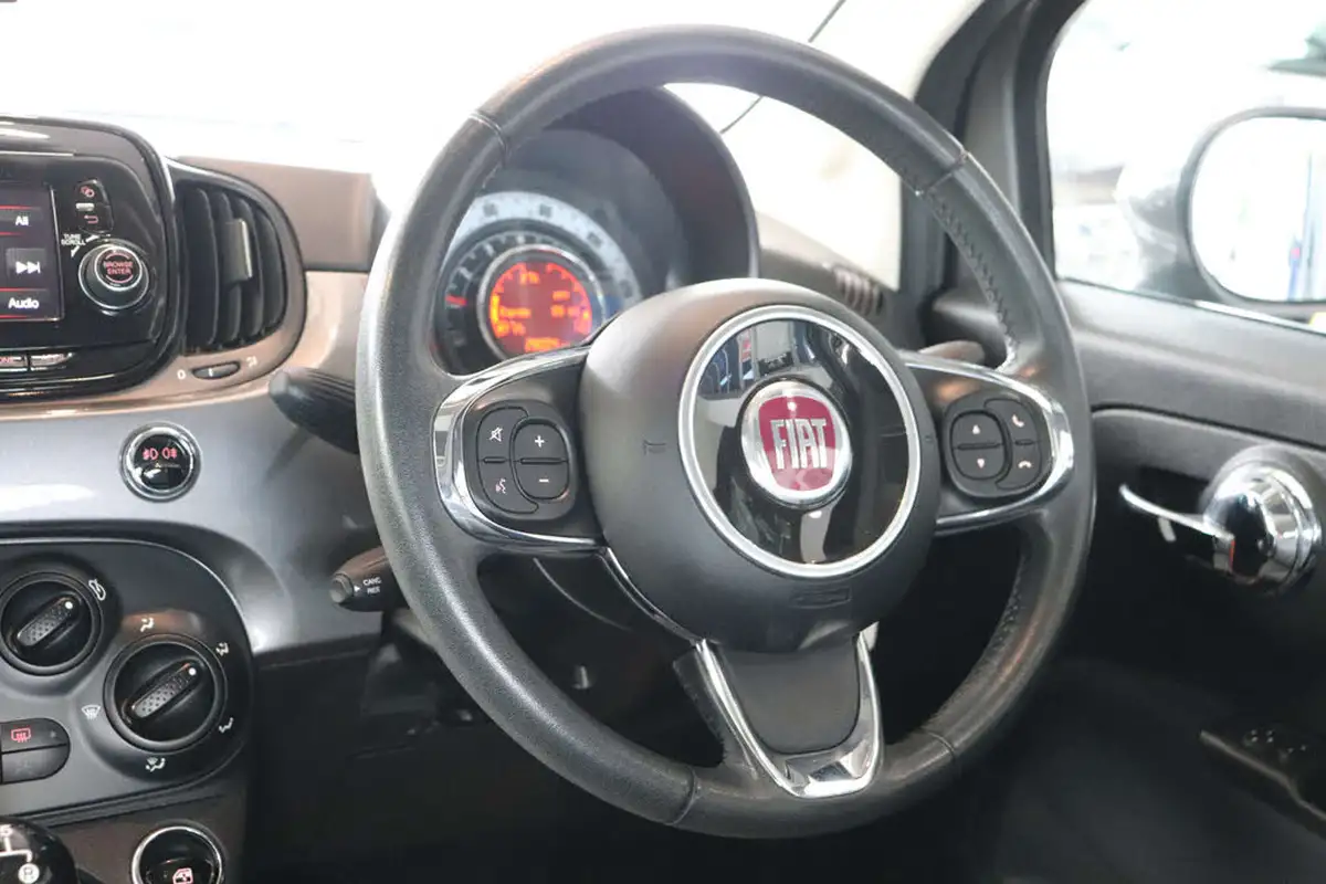 2019-fiat-500-12-lounge-ss-big-15