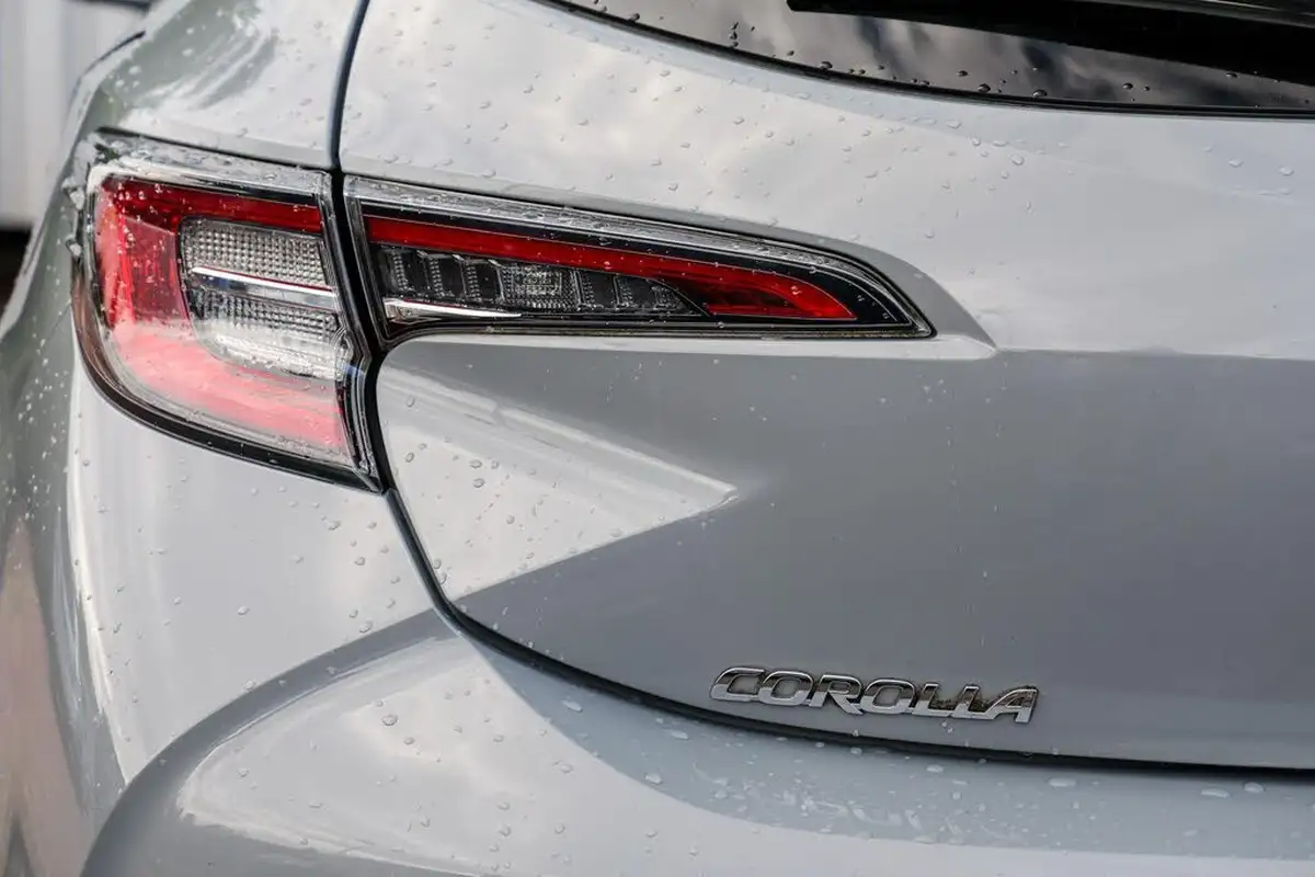 2022-toyota-corolla-20-vvt-i-gr-sport-181bhp-spare-wheel-hatchback-big-36