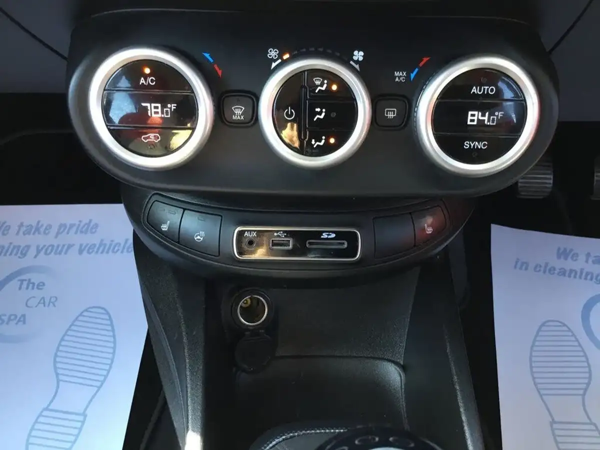 2015-fiat-500x-14-pop-star-opening-edition-big-20