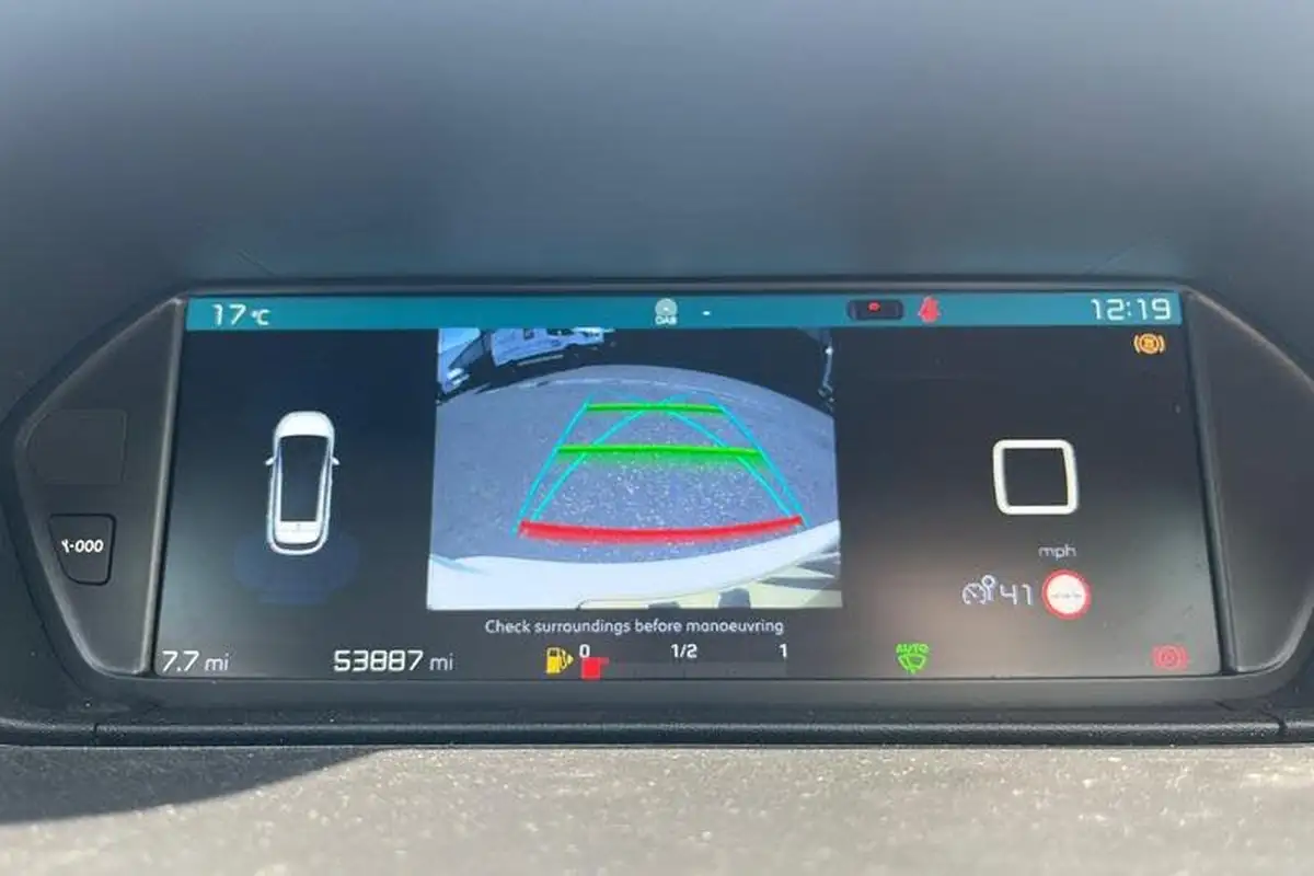 2018-citroen-c4-spacetourer-15bluehdi-flair-big-39